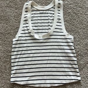 Abercrombie essentials tank